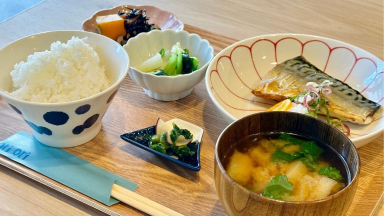 ori oriの塩さば定食