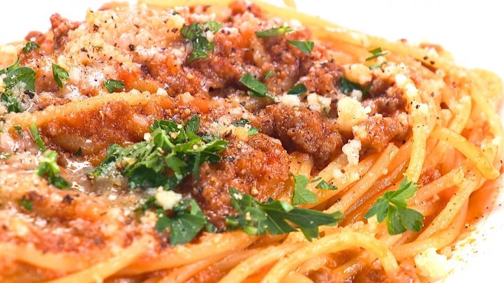 クリーム・クラヨシのスパゲッティボロネーゼソース