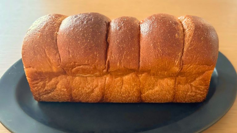 bakery tsumugiのお米食パン