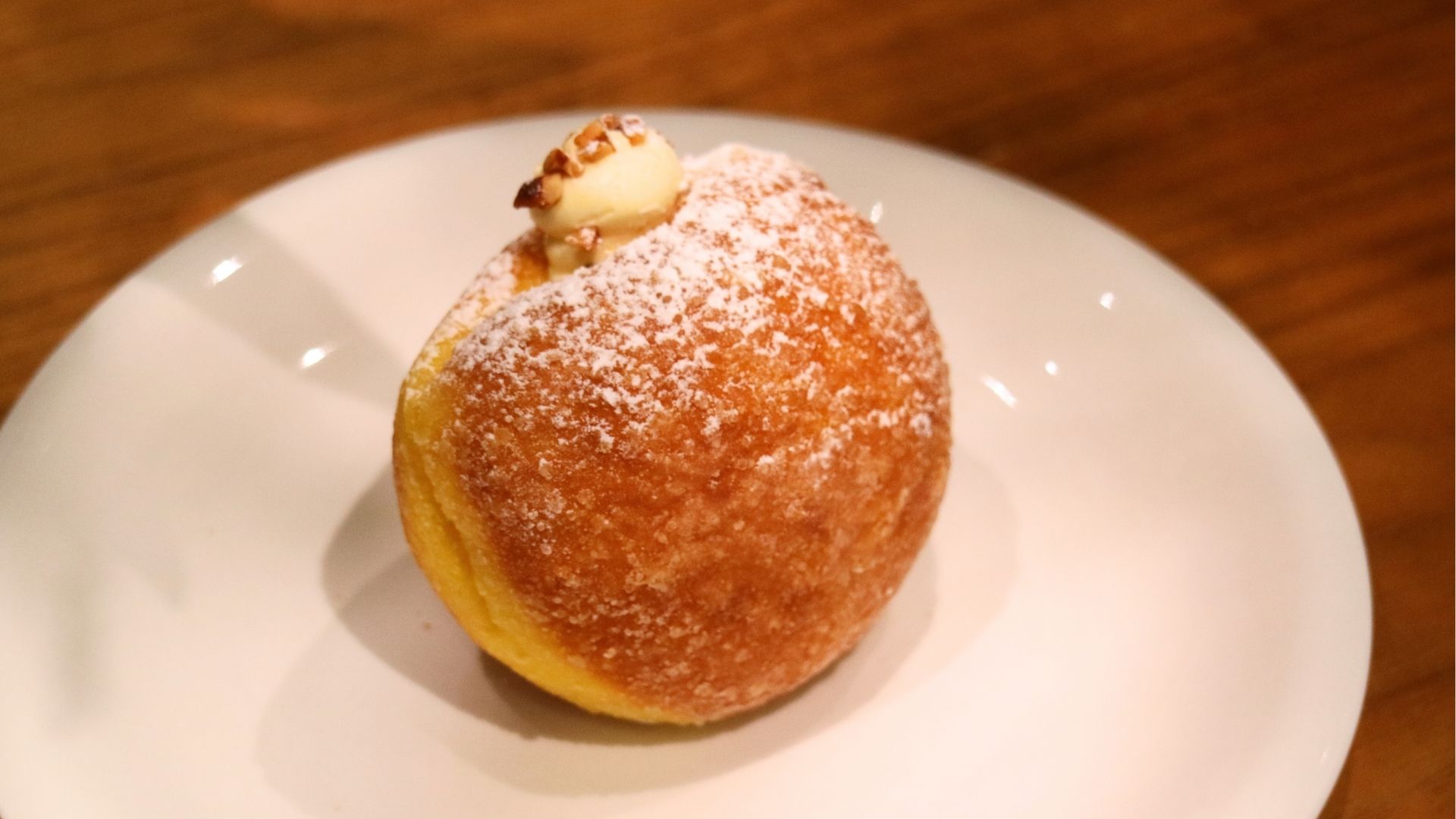 フレーキードーナツの生ドーナツ