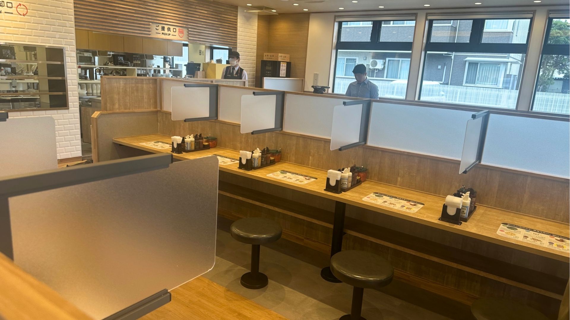 松屋出雲大塚店のカウンター席