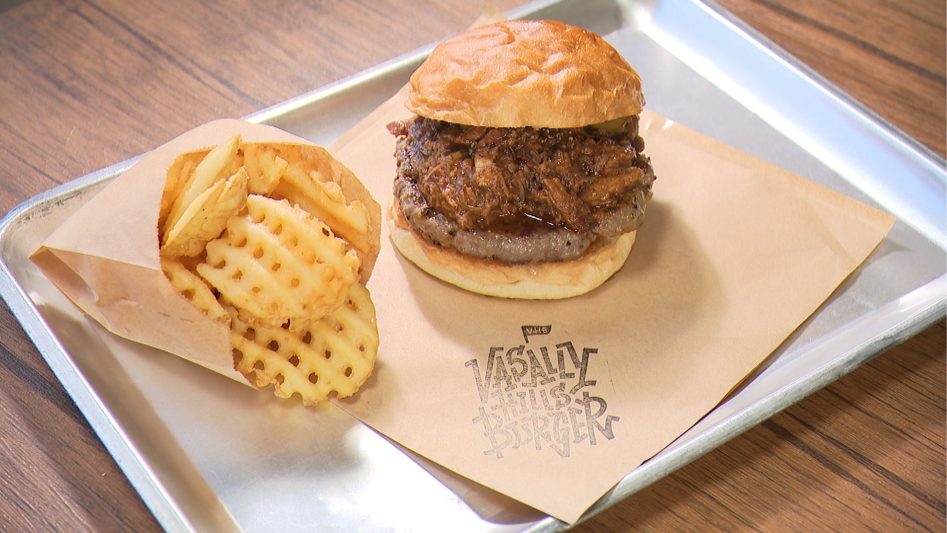 プルドポークバーガーとポテト