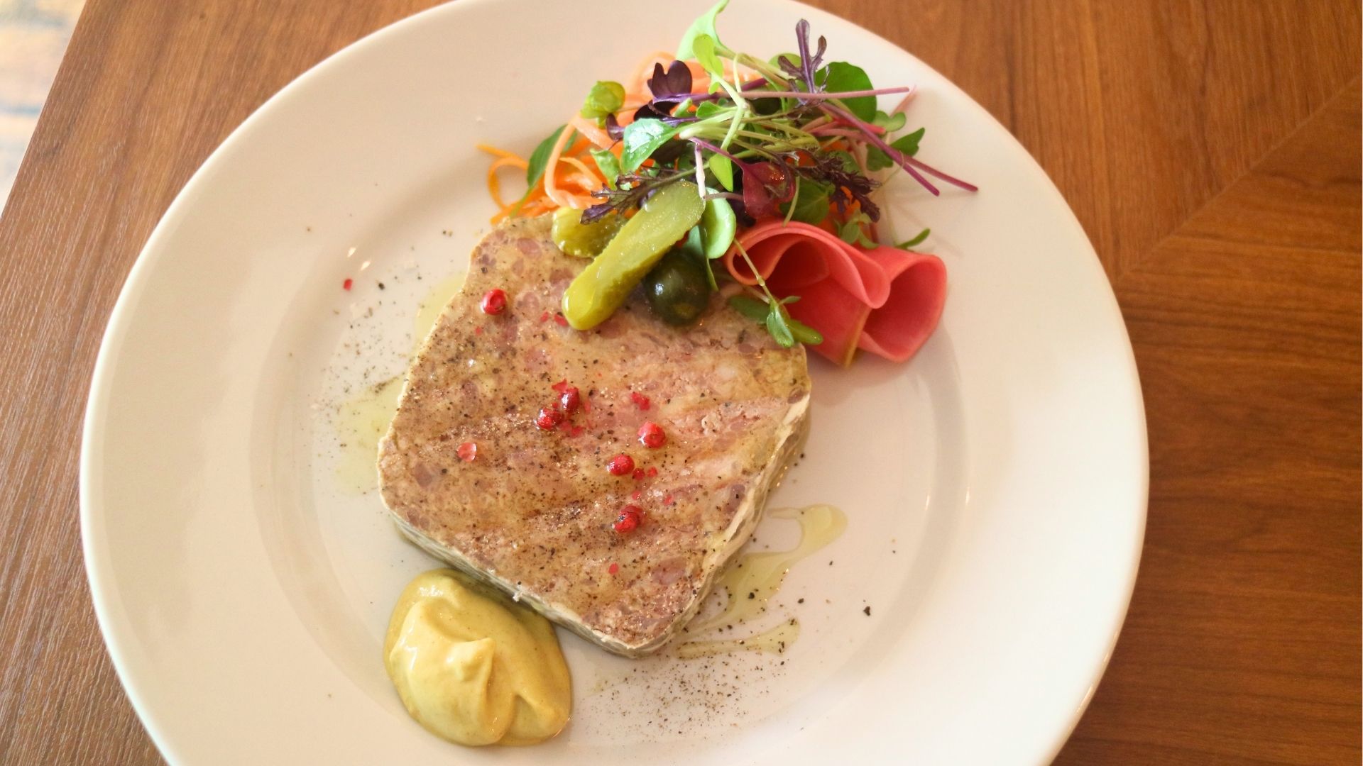 タベルナタキのお肉のパテ