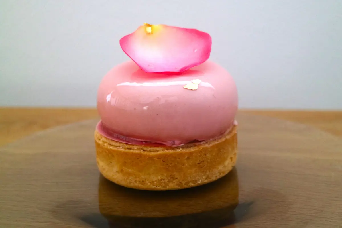 グランシェノンのケーキ、ローズブラン
