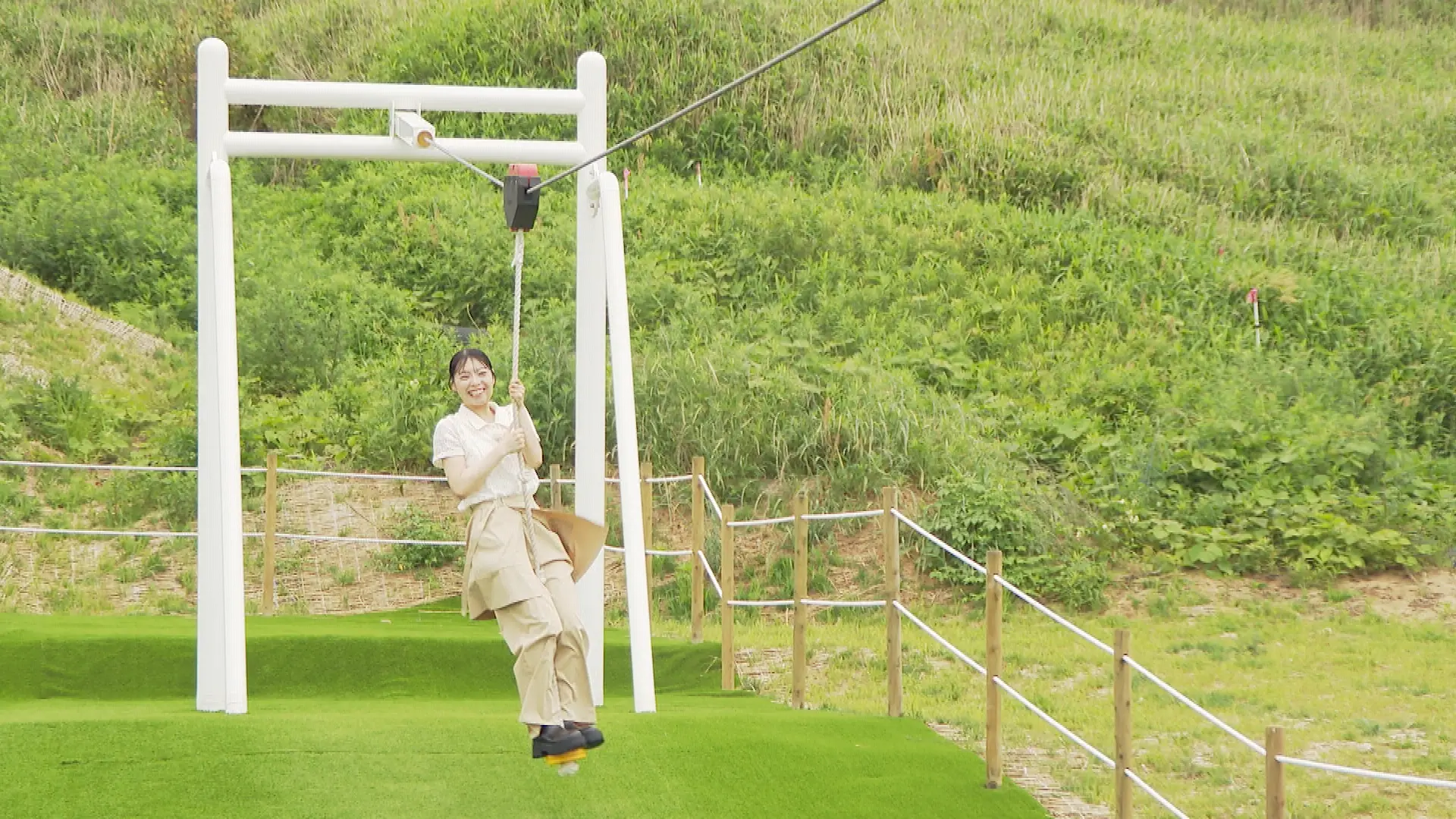 ウインディーファームアトモスフィアのジップライン