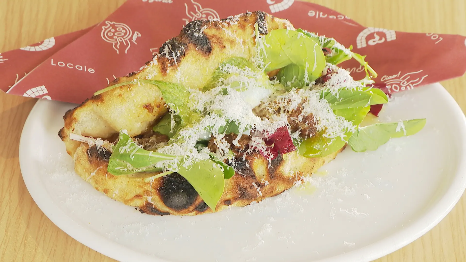 LOCALE　ピッツィーナサンド しまね和牛ボロネーゼ