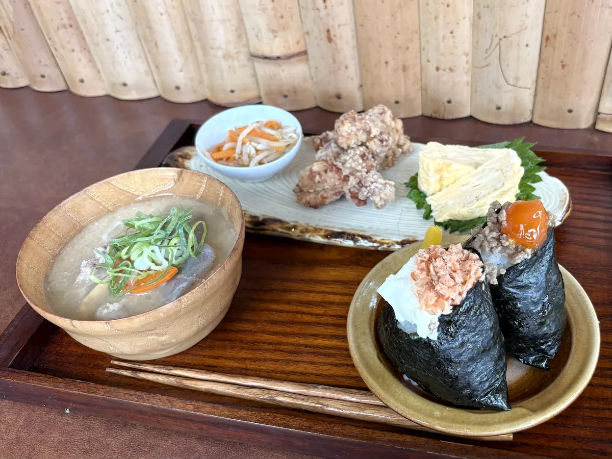 おむすびにぎにぎ　ランチ