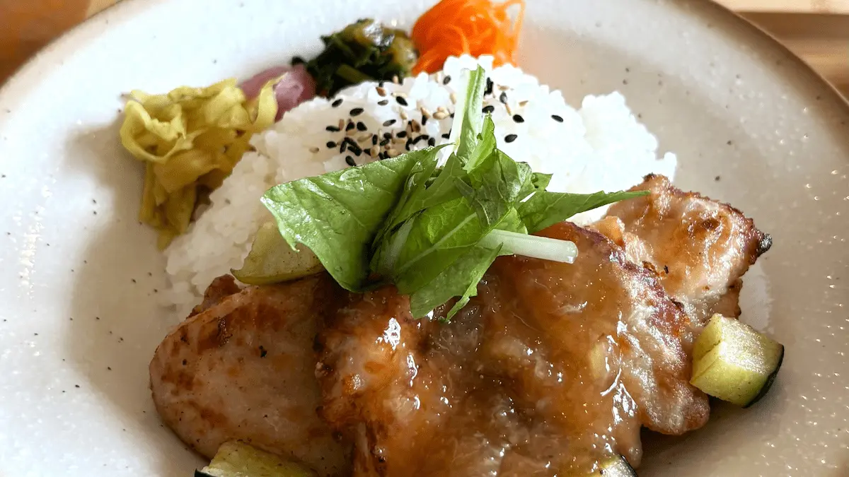 三大アレルゲン不使用のカフェ、おやつものがたりホッペのランチ
