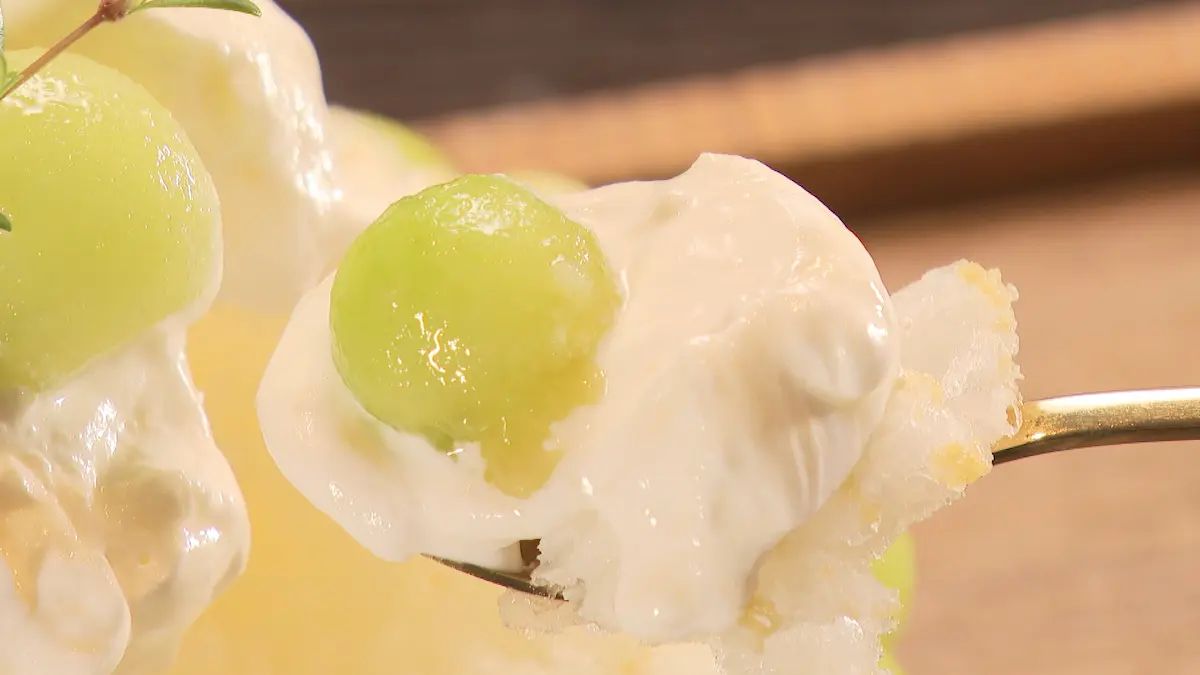 まるごとメロンの氷はぎりーむとメロン果肉が