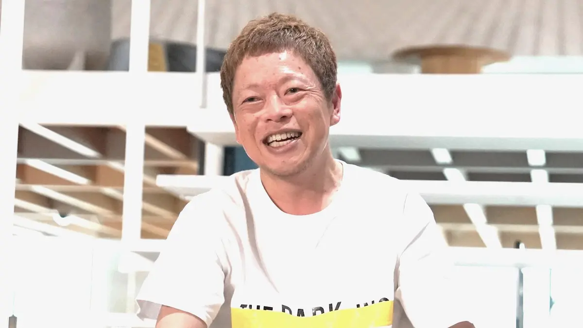 笑みを浮かべるネゴシックスさん