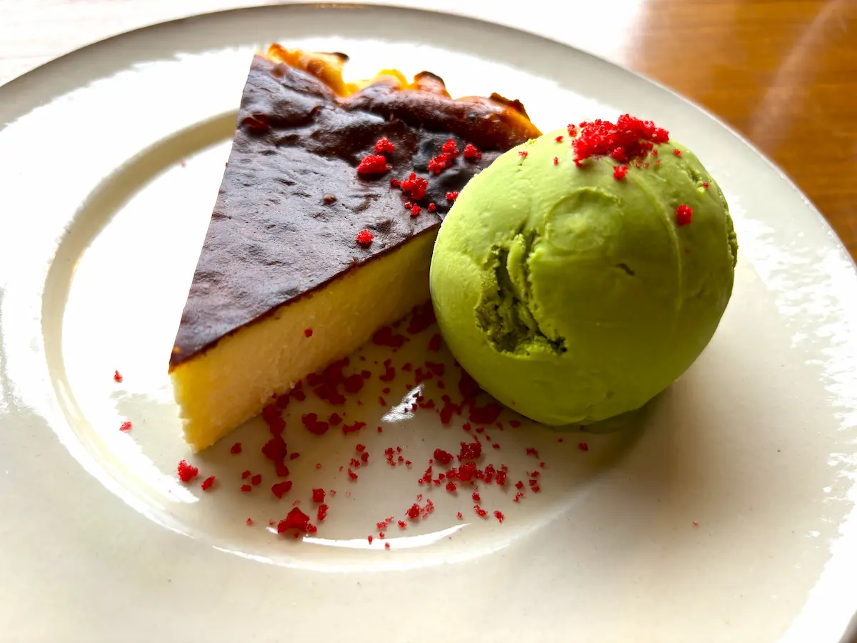 バターイエローカフェのチーズケーキ