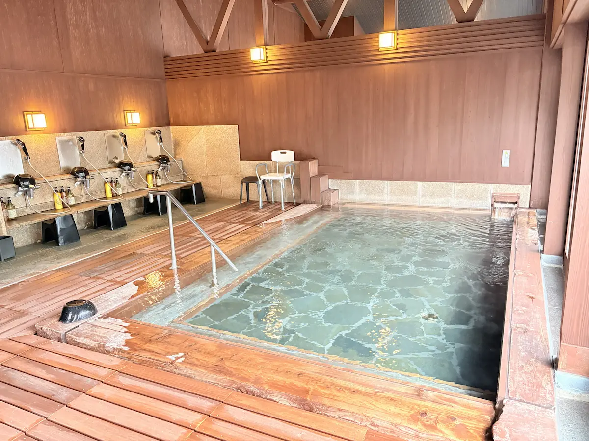 きまち温泉大森の湯の檜風呂