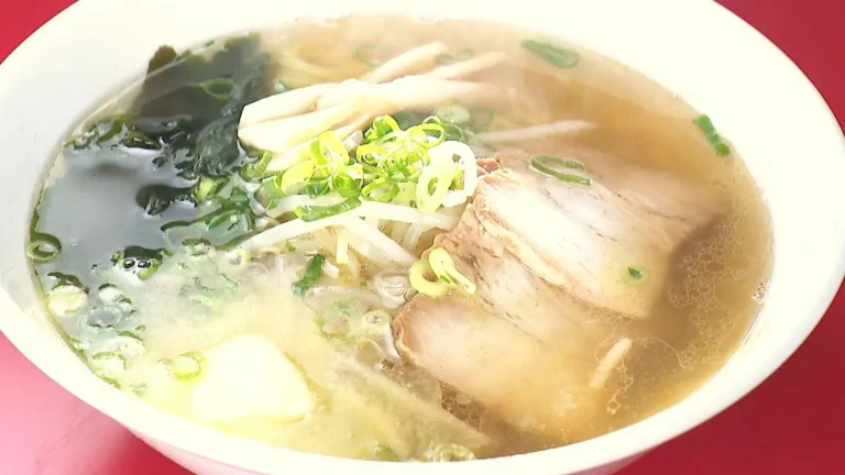 中華飯店かげやまのバターラーメン