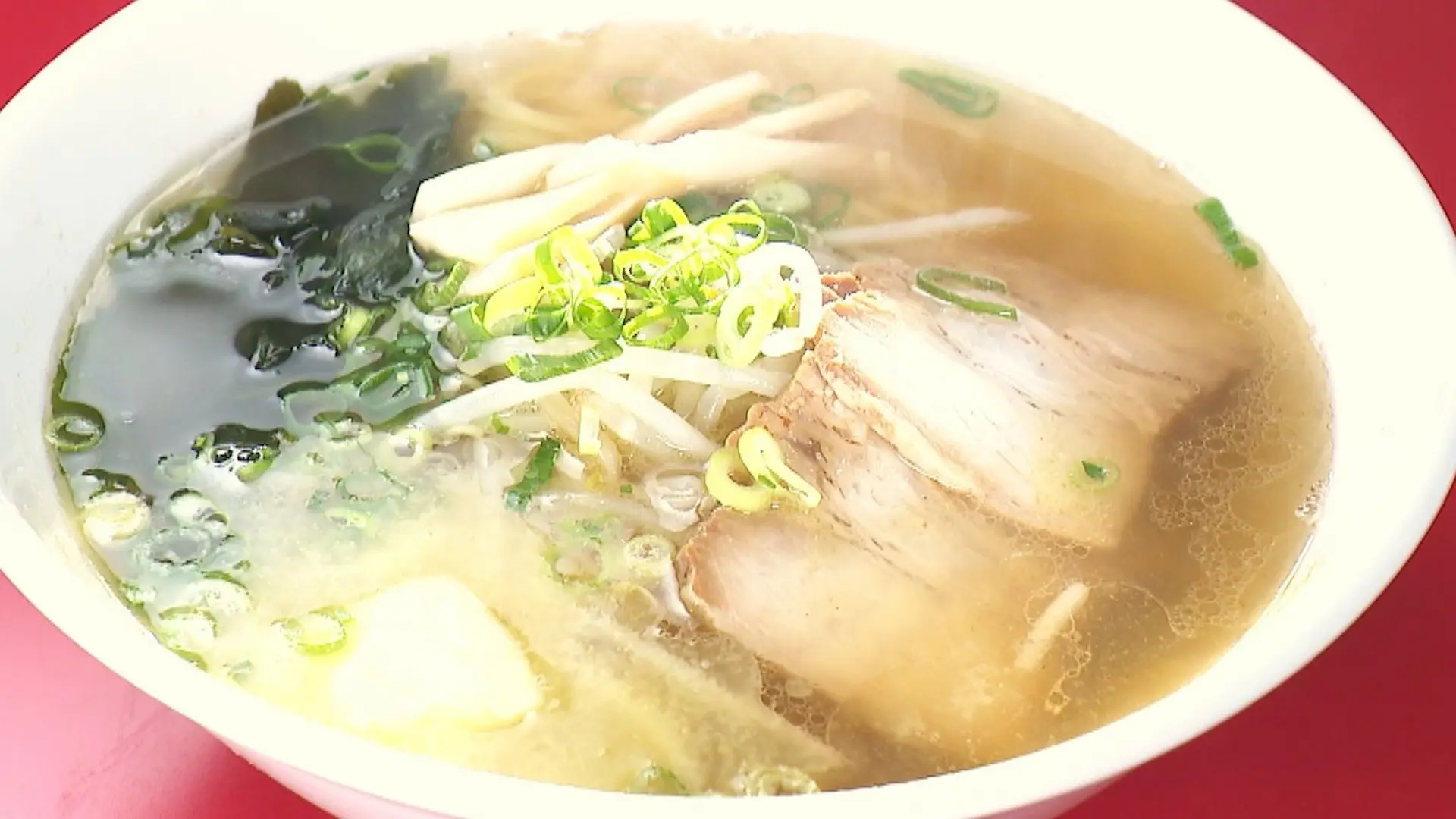中華飯店かげやまのバターラーメン