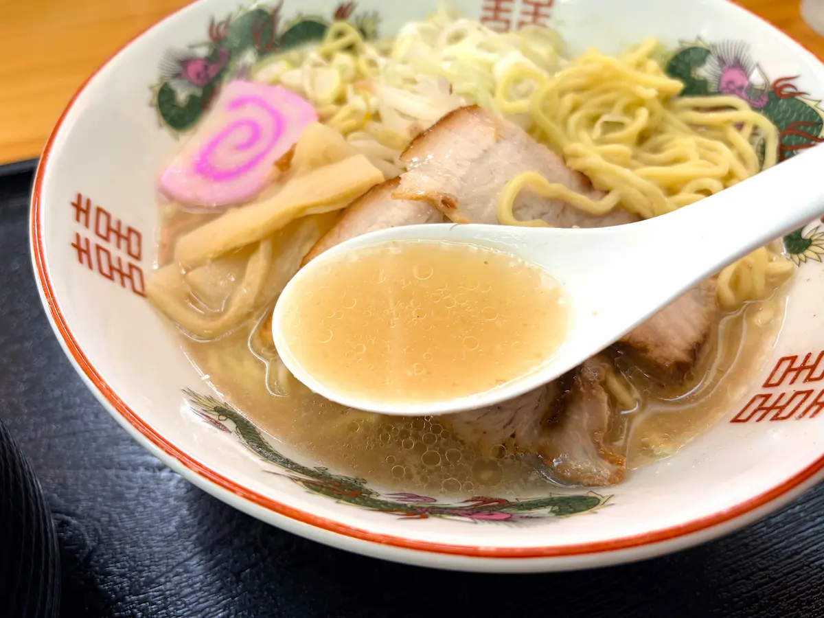 牛骨ラーメンのスープ