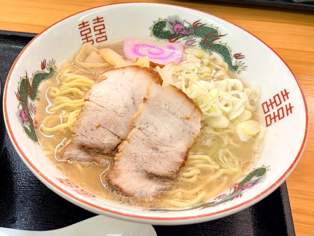 牛骨ラーメン