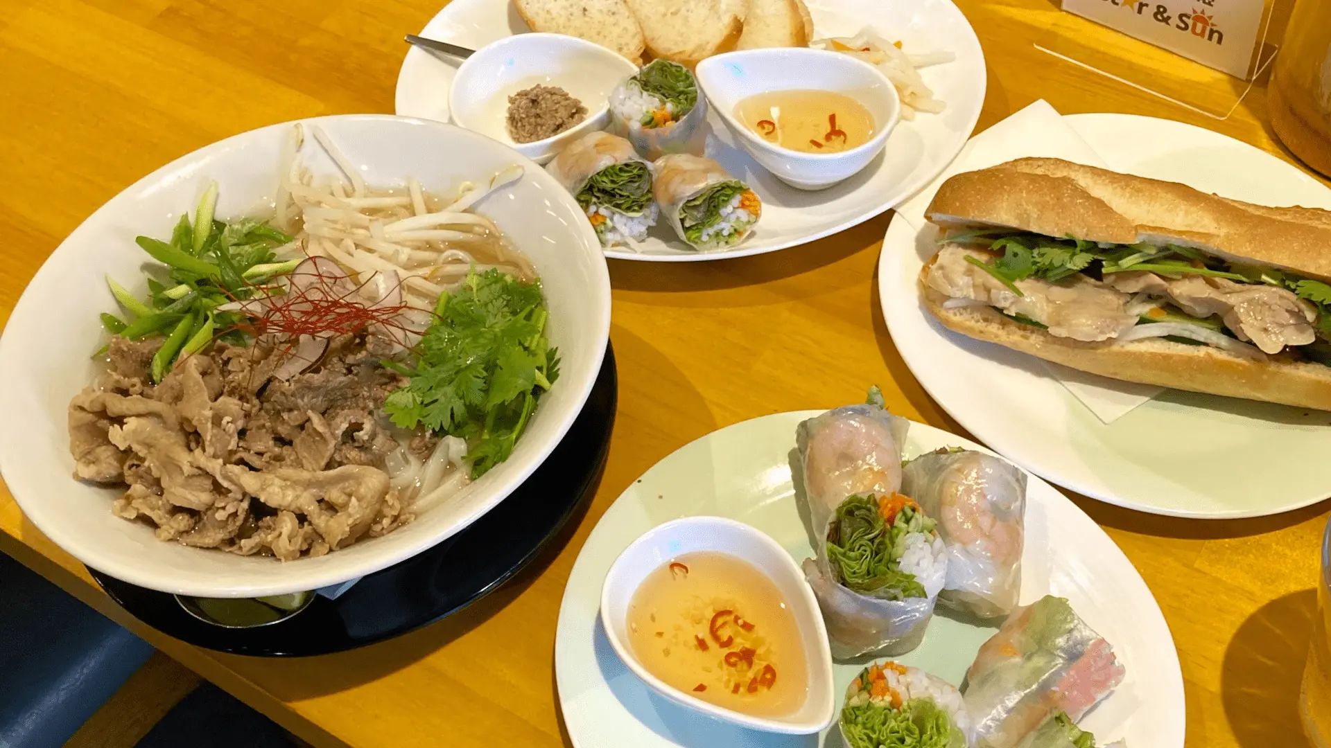 米子市のベトナム料理店スターアンドサンの料理