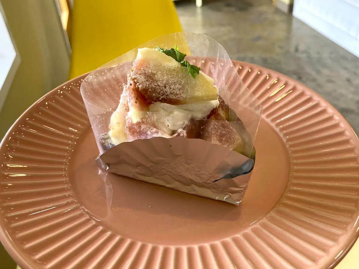 米子市のケーキ店、果苑（かえん）のいちじくのタルト