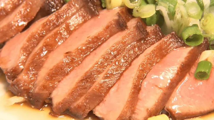 牛たん料理　閣のたんタタキ
