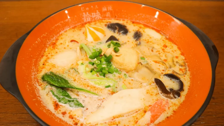 松江市学園にオープンした拾味麻辣湯（じゅうみマーラータン）の麻辣湯
